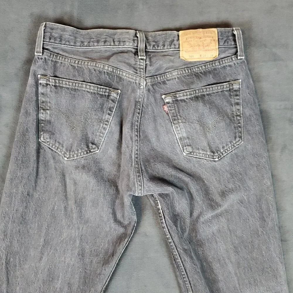 Vtg Levis 501 Jeans Dark Wash Men's 32 X 33 Made in USA Button Fly (tag 34X34)